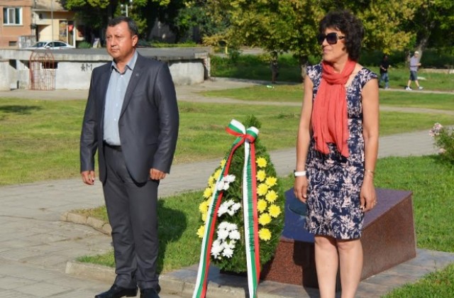 Община Павликени почете 10 години от смъртта на Кирил Ракаров