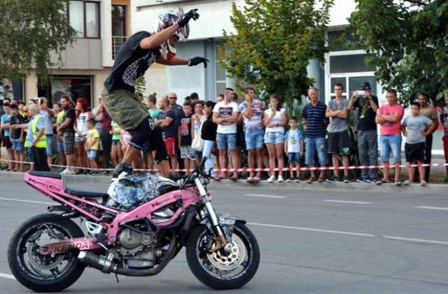 Stunt show събра десетки почитатели в Димитровград