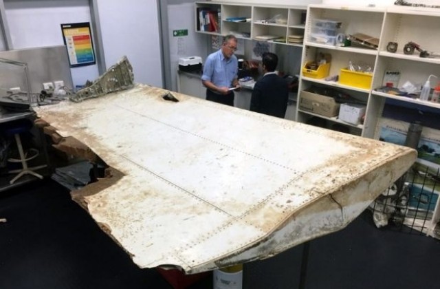 В Мозамбик откриха отломка, вероятно от изчезналия малайзийски самолет