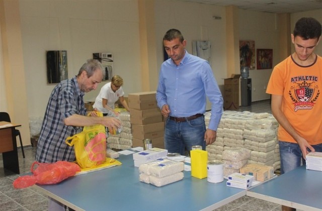 БЧК започна раздаването на помощи в Западен