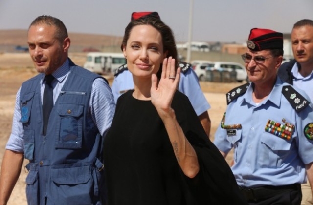 Анджелина Джоли призова да се сложи край на войната в Сирия