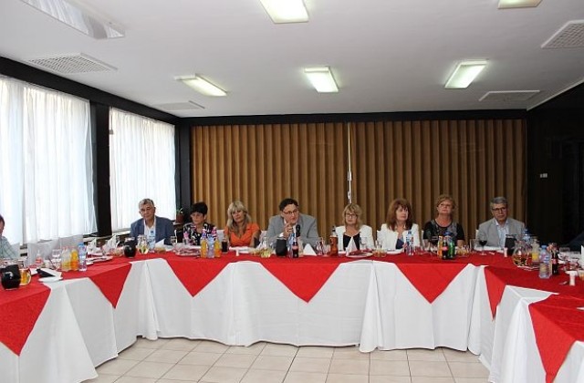 Бизнесът изрази готовност за диалог и партньорство с местната власт в Шумен