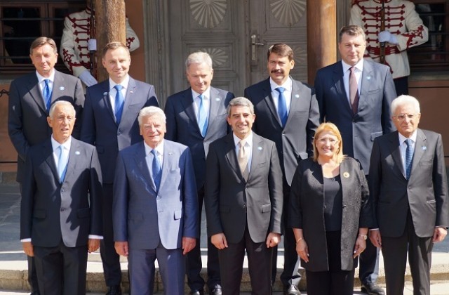 Президентите от групата Арайолуш дискутират проблемите на Европа (СНИМКИ)