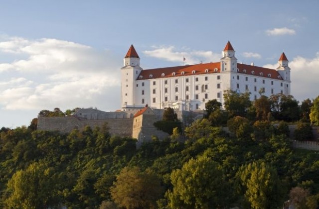 Европейските лидери се събират на срещата на върха в Братиславския замък