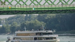 Лидерите от ЕС се разходиха с кораб по Дунав за