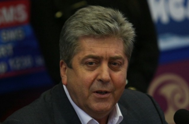 Първанов писа две на релси за енергийната дипломация