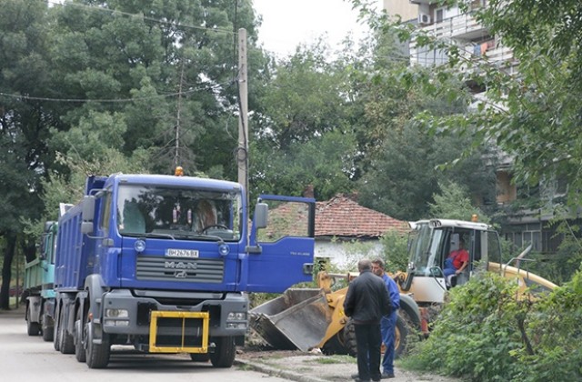 Продължава усиленото почистване във Видин след бурята