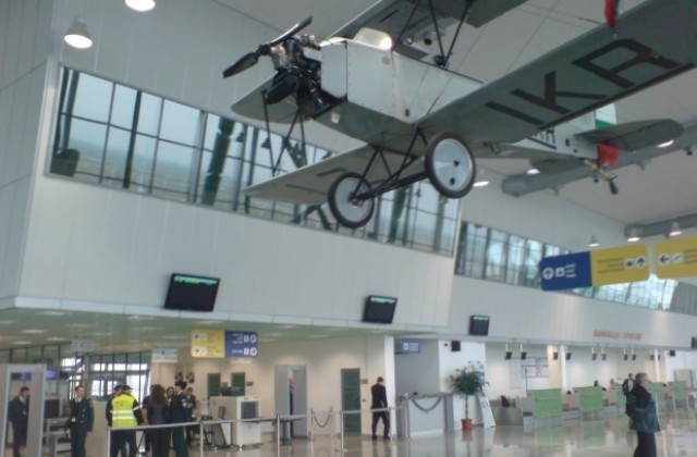Никой не иска да стопанисва летище Пловдив