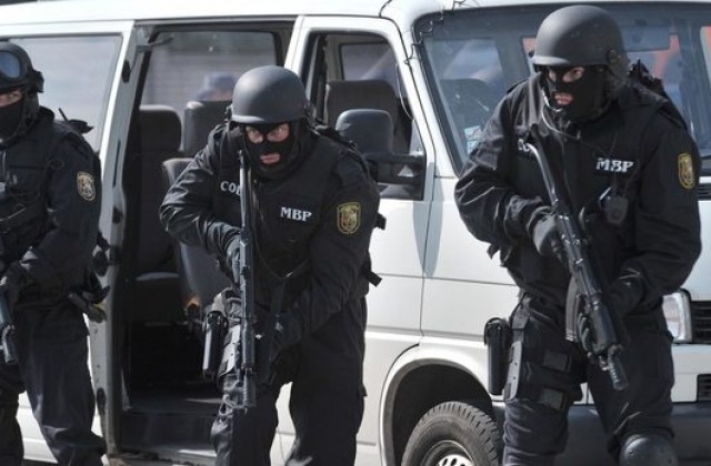Без паника: Провеждат антитерористично учение на МВР на летище Пловдив