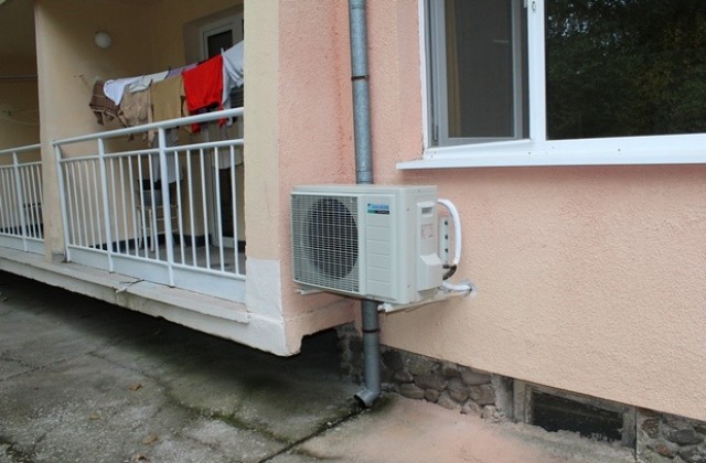 Монтираха климатици в Дома за слепи хора на Кенана