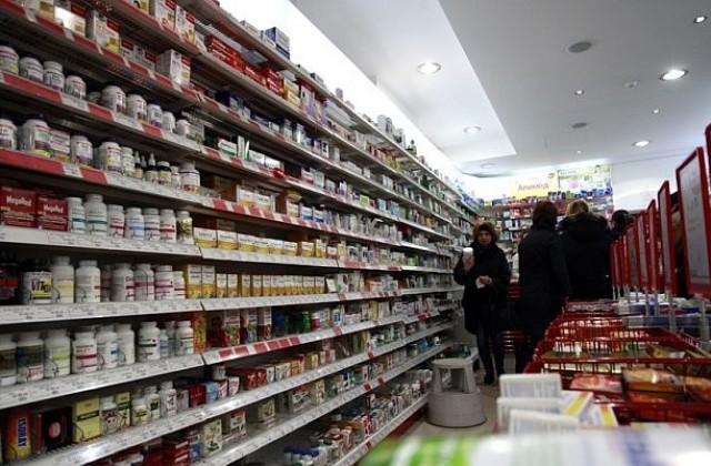 Здравното министерство ще „насилва аптеки да работят денонощно