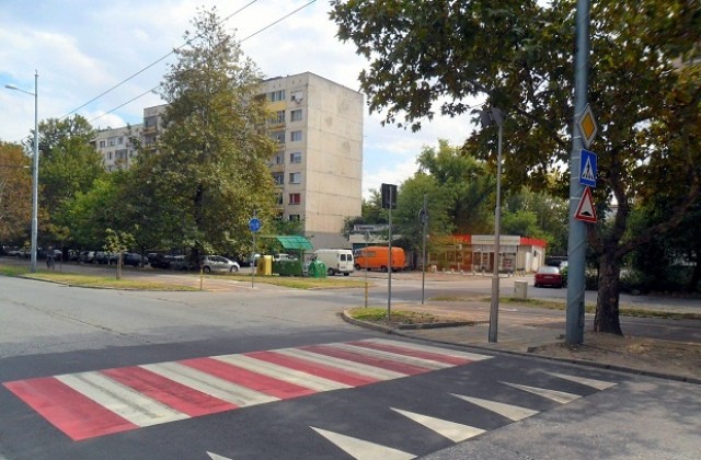 Изградиха нови повдигнати пешеходни пътеки в Пловдив