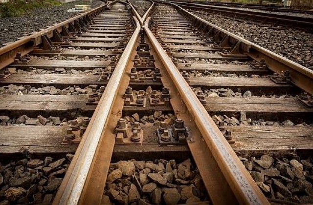 Атракционен влак с парен локомотив ще пътува от Варна до Русе на 22 октомври