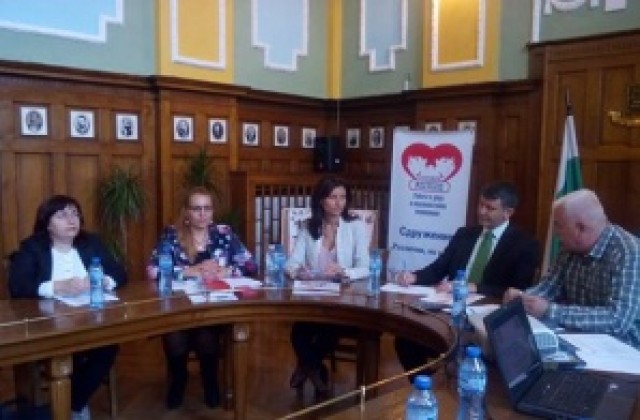 Отчетоха добри резултати в работата с деца и младежи с увреждания в Пловдив