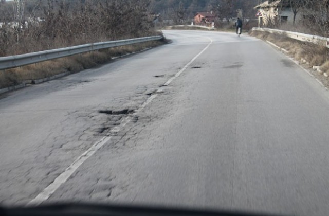 Община Добричка внесе 3 проекта за ремонт на пътища и подмяна на водопроводи пред ПРСР