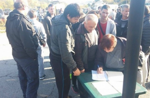 Протестиращите миньори искат отстраняване на кмета на Бобов дол
