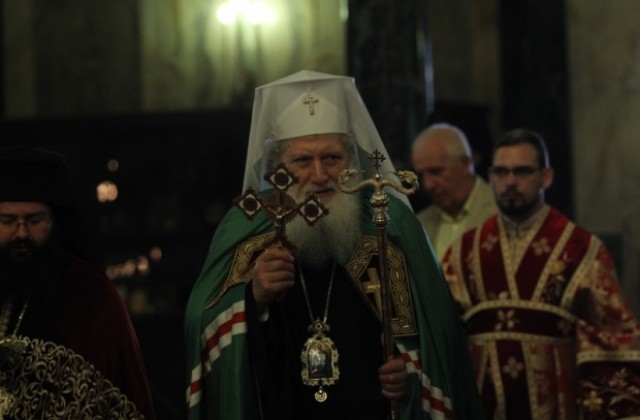 Патриарх Неофит навършва 71 години, отслужиха молебен за негово здраве