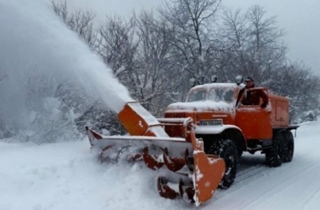 3000 снегорина чакат в готовност идването на зимата