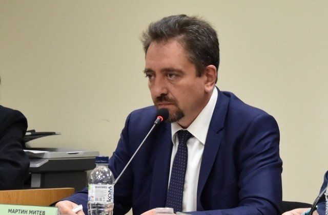 Мартин Митев информира ОИК за отсъствия на задържания съветник Методи Петков от заседания