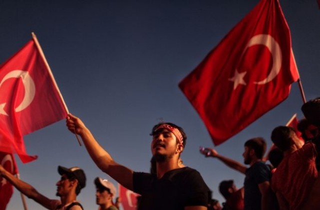 Турция обяви деня на преврата за национален празник