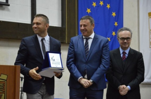 Камбитов и италианският посланик раздадоха наградите Фалконе за магистрати и полицаи