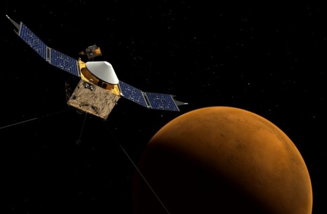 Космическият апарат Кюриосити засне малък метеорит на Марс
