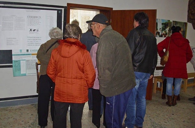 Изборният ден в Добричка област започна спокойно