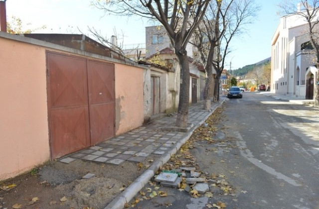 Нов тротоар на улица „Булаир в Сливен