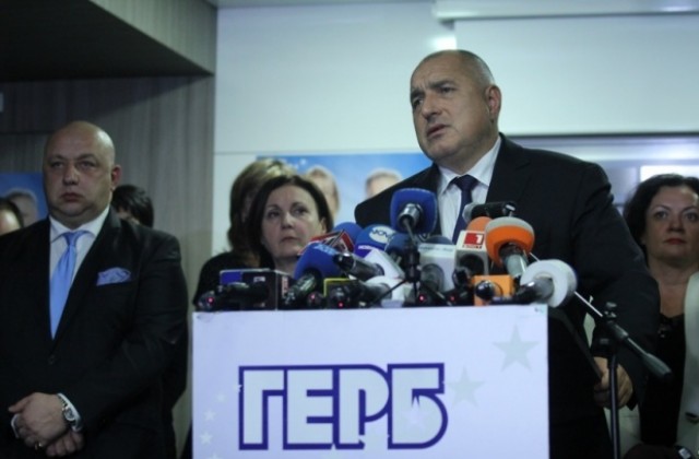Бойко Борисов депозира оставката на правителството