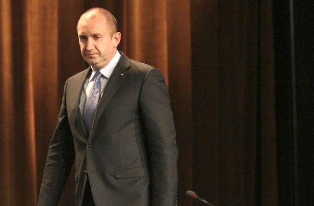 Новият президент на България не е толкова проруски, колкото го изкарват
