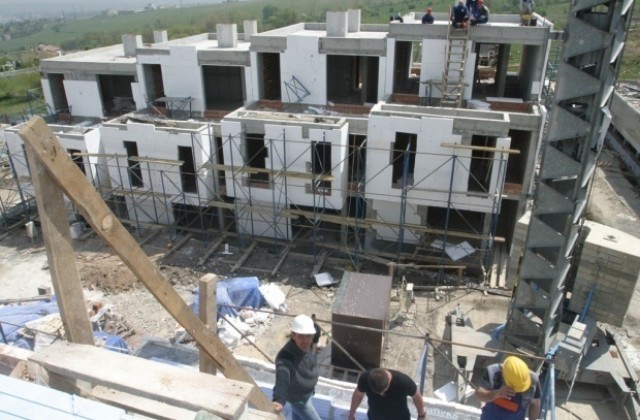 Предимно двустайни жилища се строят в Сливенско