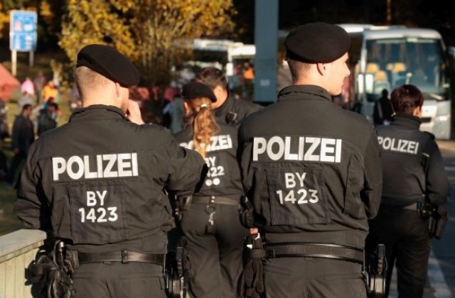В Австрия разследват жестоко убийство: жена убила децата си, брат си и майка си