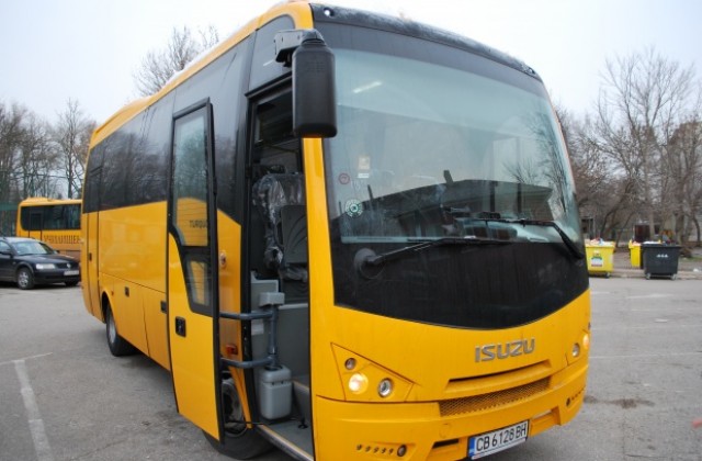 Нов автобус за ученици получи Община Генерал Тошево