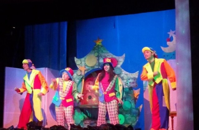 Коледен сън“ на сцената на Театър ВЕСЕЛ