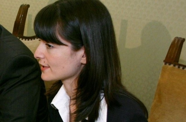 След инцидента в завода за боклук, Мария Бояджийска подава оставка