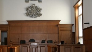 Гледат делото за принудителното затваряне на люкове в Монтюпе