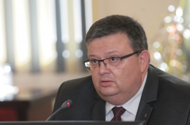 Сотир Цацаров поиска дисциплинарно производство срещу прокурор от Пловдив