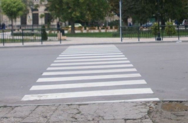 11-годишно дете и 15-годишна девойка пострадаха на пешеходни пътеки в Русе