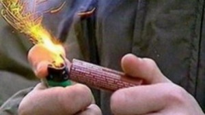 Внимавайте с пиротехника