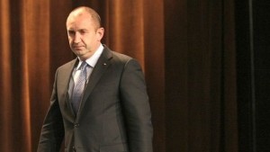 Политик на 2016 г е Румен Радев