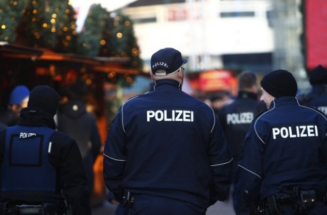 Властите наблюдавали месеци наред заподозрения за атентата в Берлин тунизиец