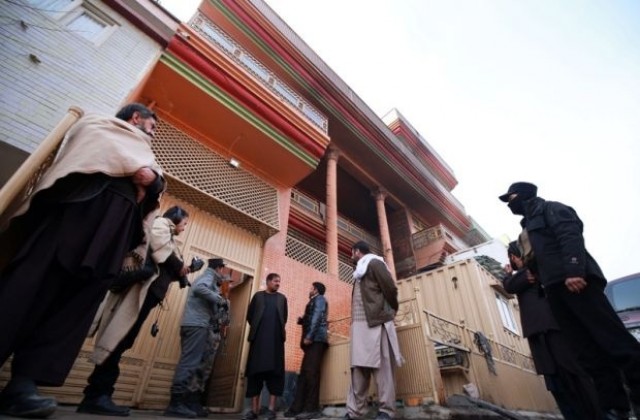 Осем убити след талибанско нападение в дома на афганистански парламентарист (СНИМКИ)