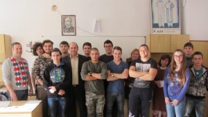 Община Нова Загора с картички за учениците