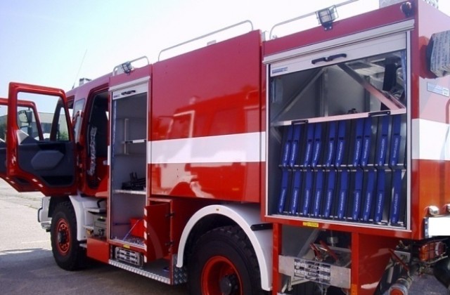 Пожар взе жертва в Смолян, огнеборците спасиха четирима души