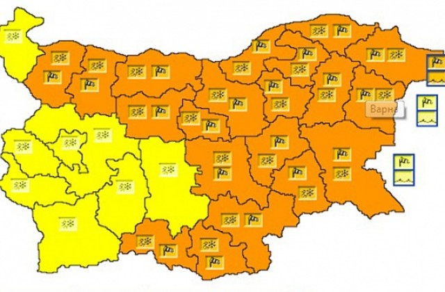 Оранжев код за Варна в петък, снежната покривка ще достигне 25 см
