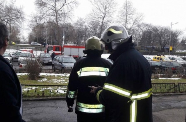 Фалшив сигнал за пожар в болницата вдигна огнеборци и жандармеристи