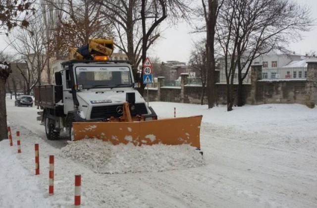 Снегорините излизат в 3 часа сутринта