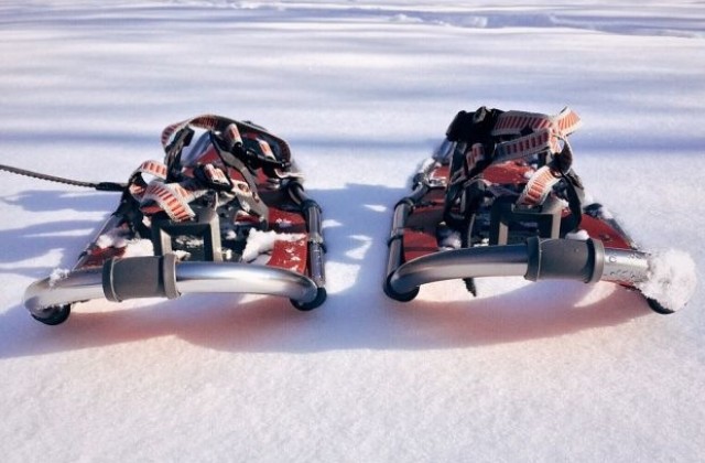 Кмет се оборудва със снегоходки, за да наглежда пенсионери в обезлюдели махали