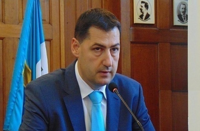 Кметът на Пловдив Иван Тотев обжалва отстраняването си