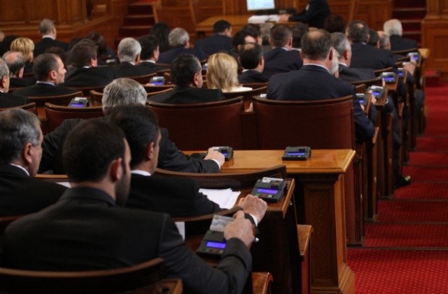 Последно заседани на кабинета Борисов 2: Гласуват увеличаването на минималната заплата